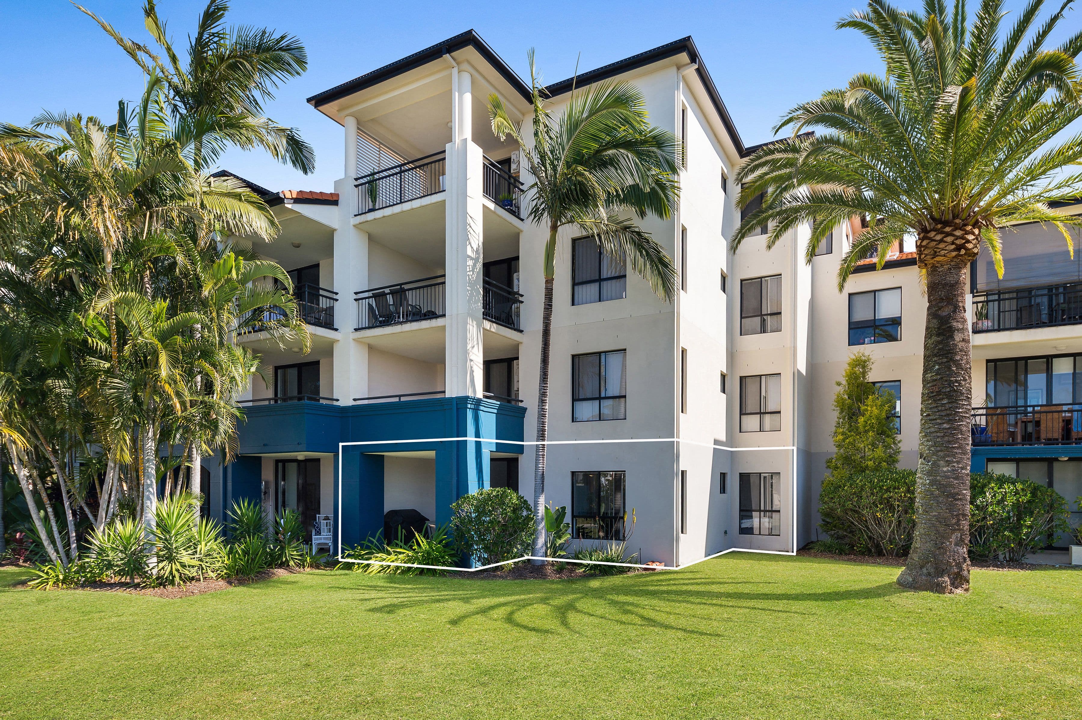 7002 Phoenix Palms Drive, Hope Island QLD 4212, Hope Island - Thumbnail 2