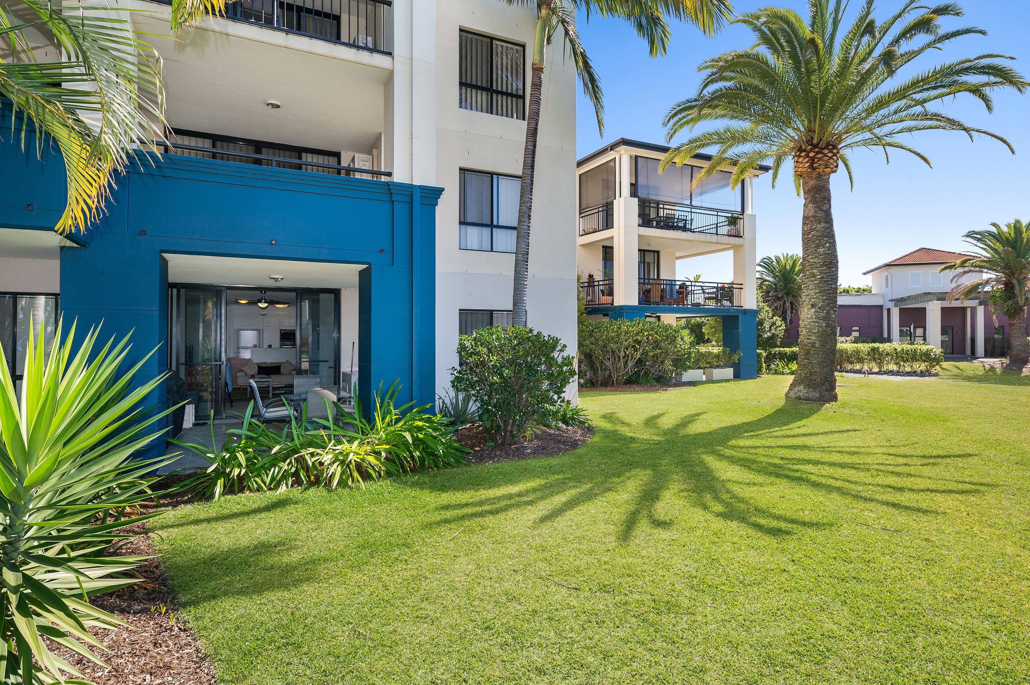 7002 Phoenix Palms Drive, Hope Island QLD 4212, Hope Island - Thumbnail 3