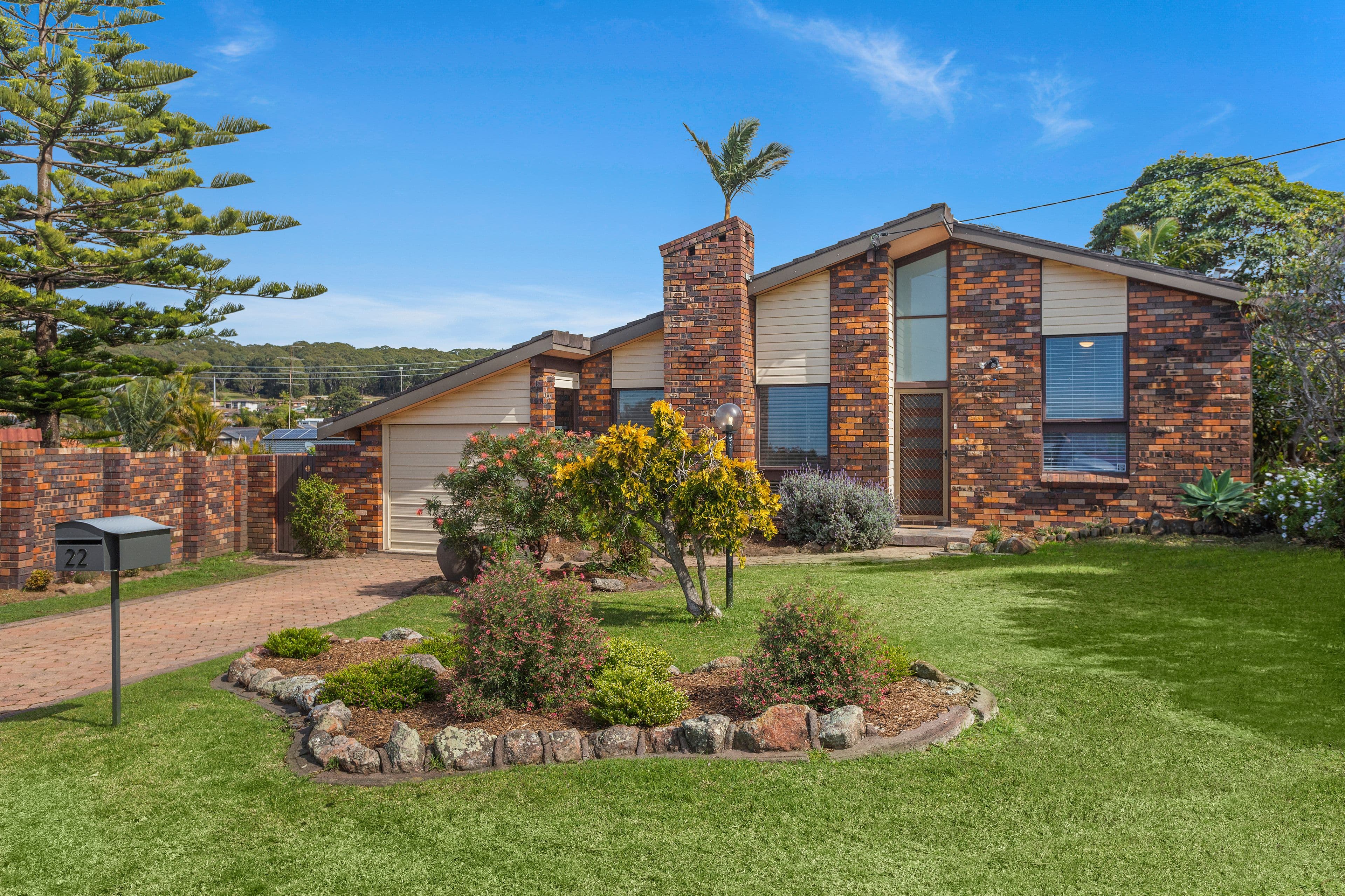 22 Flinders Close, Barrack Heights NSW 2528, Barrack Heights - Image 1