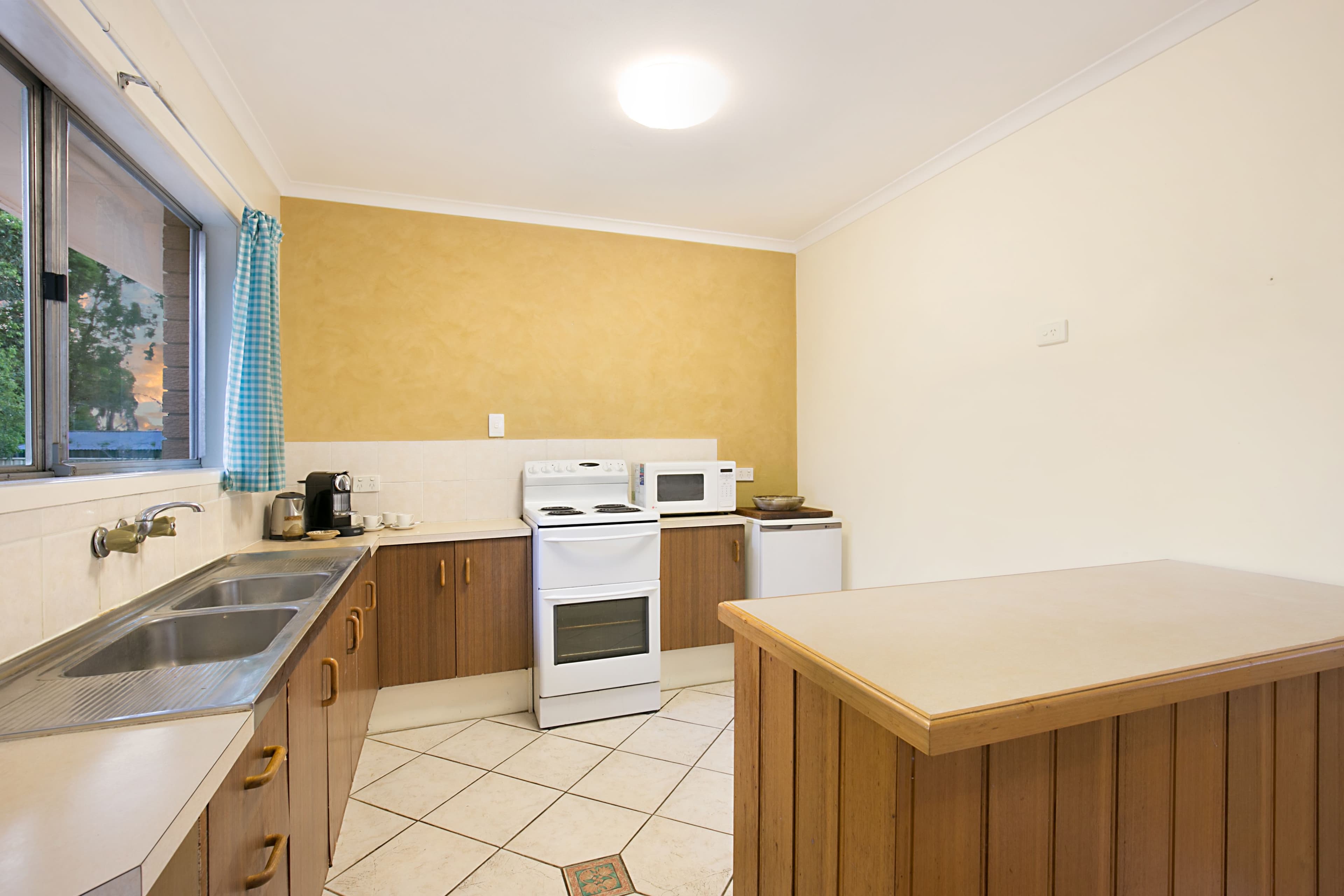 12 Lobelia Avenue, Daisy Hill QLD 4127, Daisy Hill - Thumbnail 4