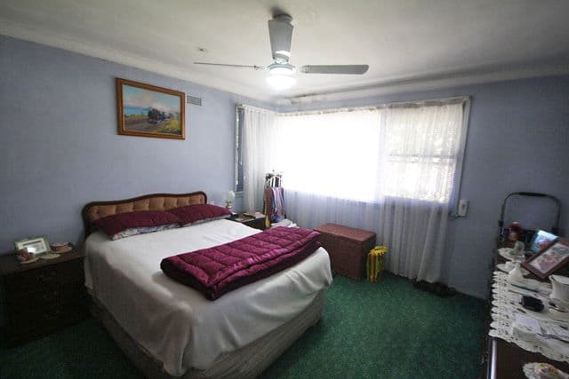 41 Hurlstone Avenue, Glenfield NSW 2167, Glenfield - Thumbnail 5
