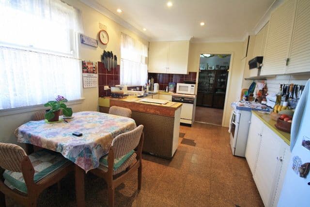 41 Hurlstone Avenue, Glenfield NSW 2167, Glenfield - Thumbnail 8