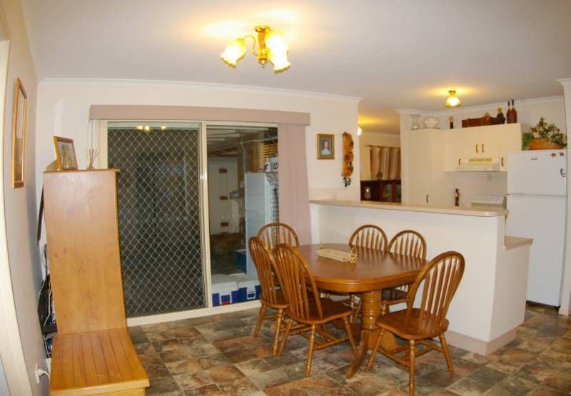 10 Maryleigh Street, DECEPTION BAY QLD 4508, Deception Bay - Thumbnail 4