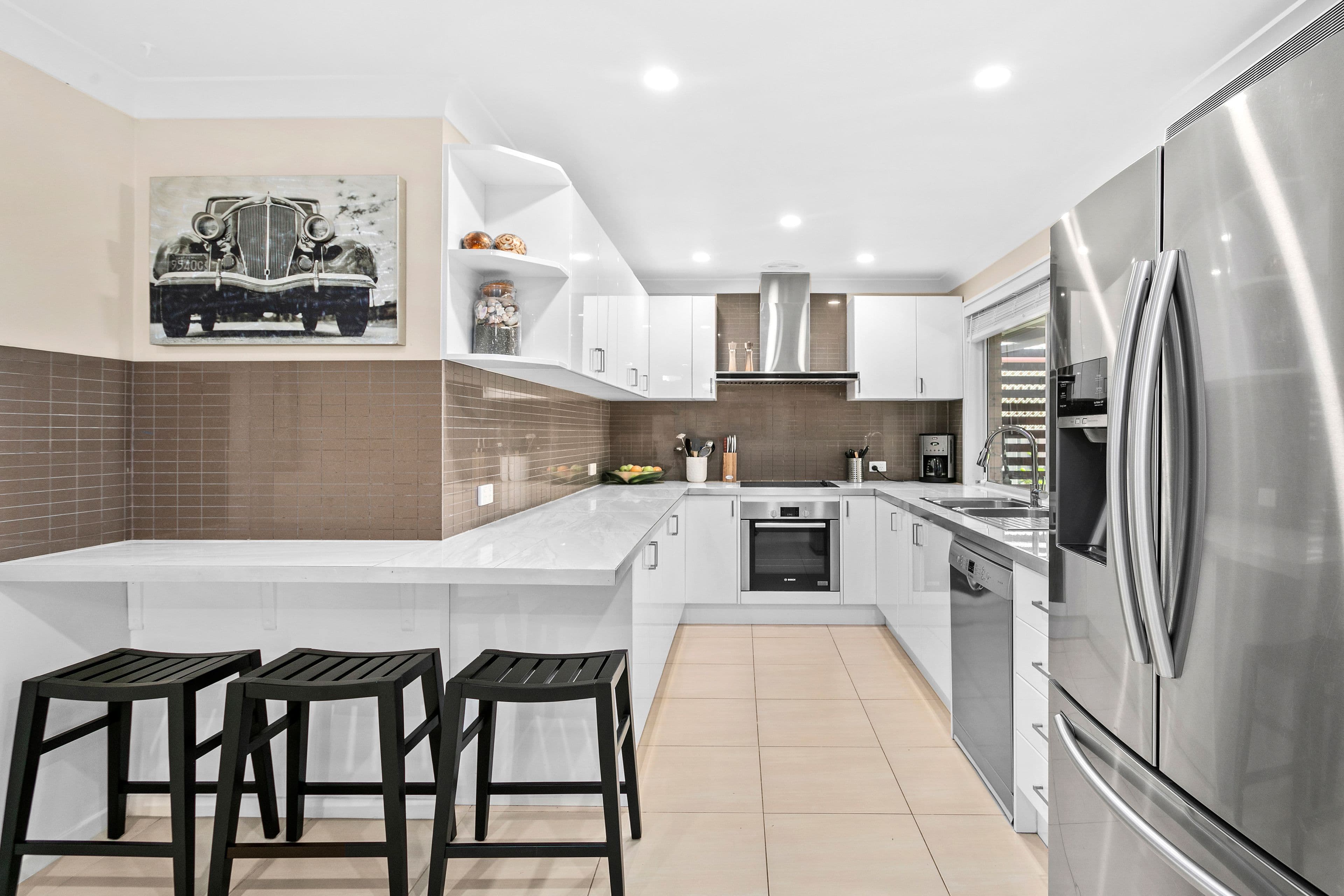 8 Silvertop Place, Albion Park Rail - Thumbnail 2