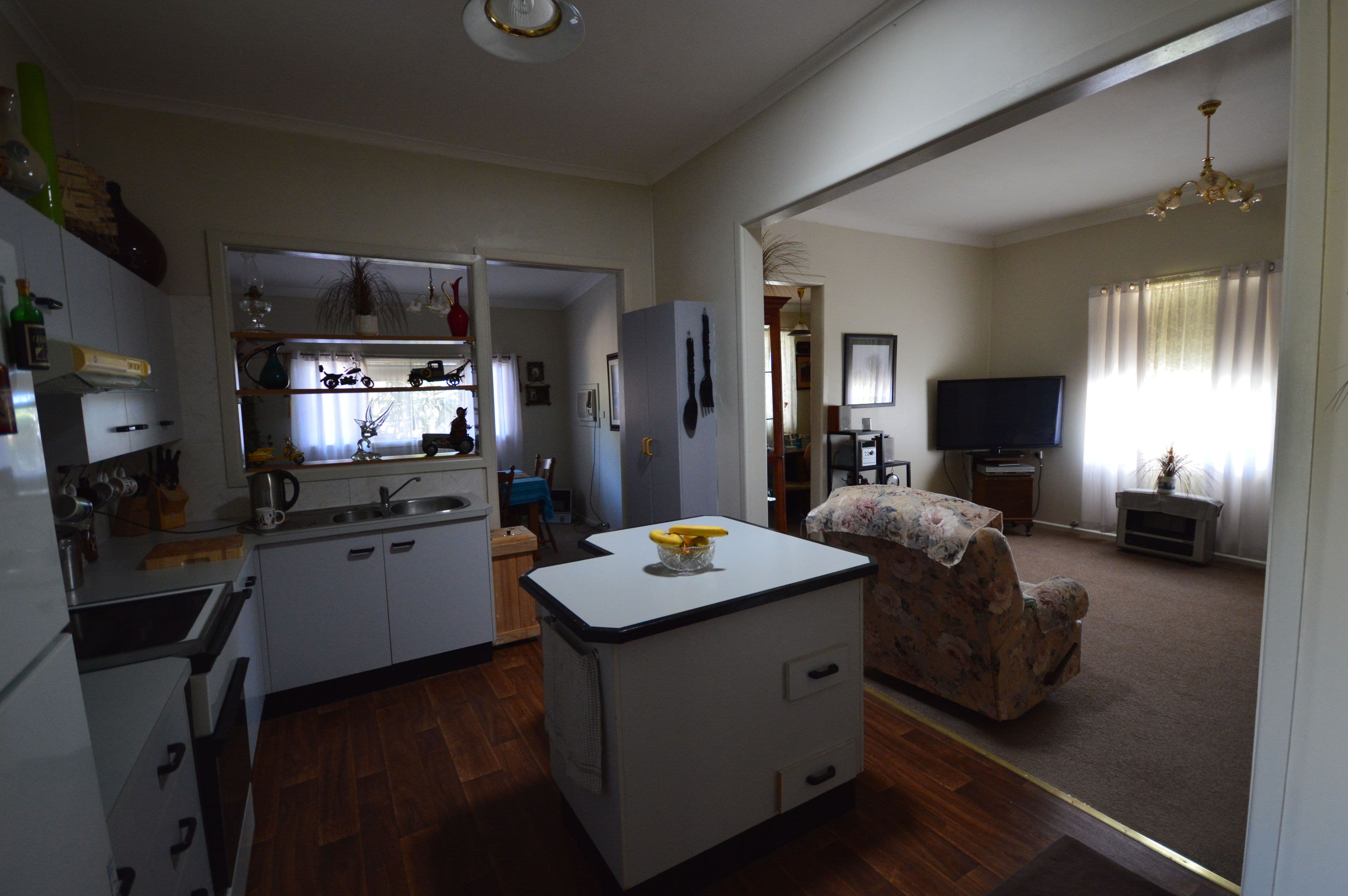 10 Icely Street, Canowindra - Thumbnail 3