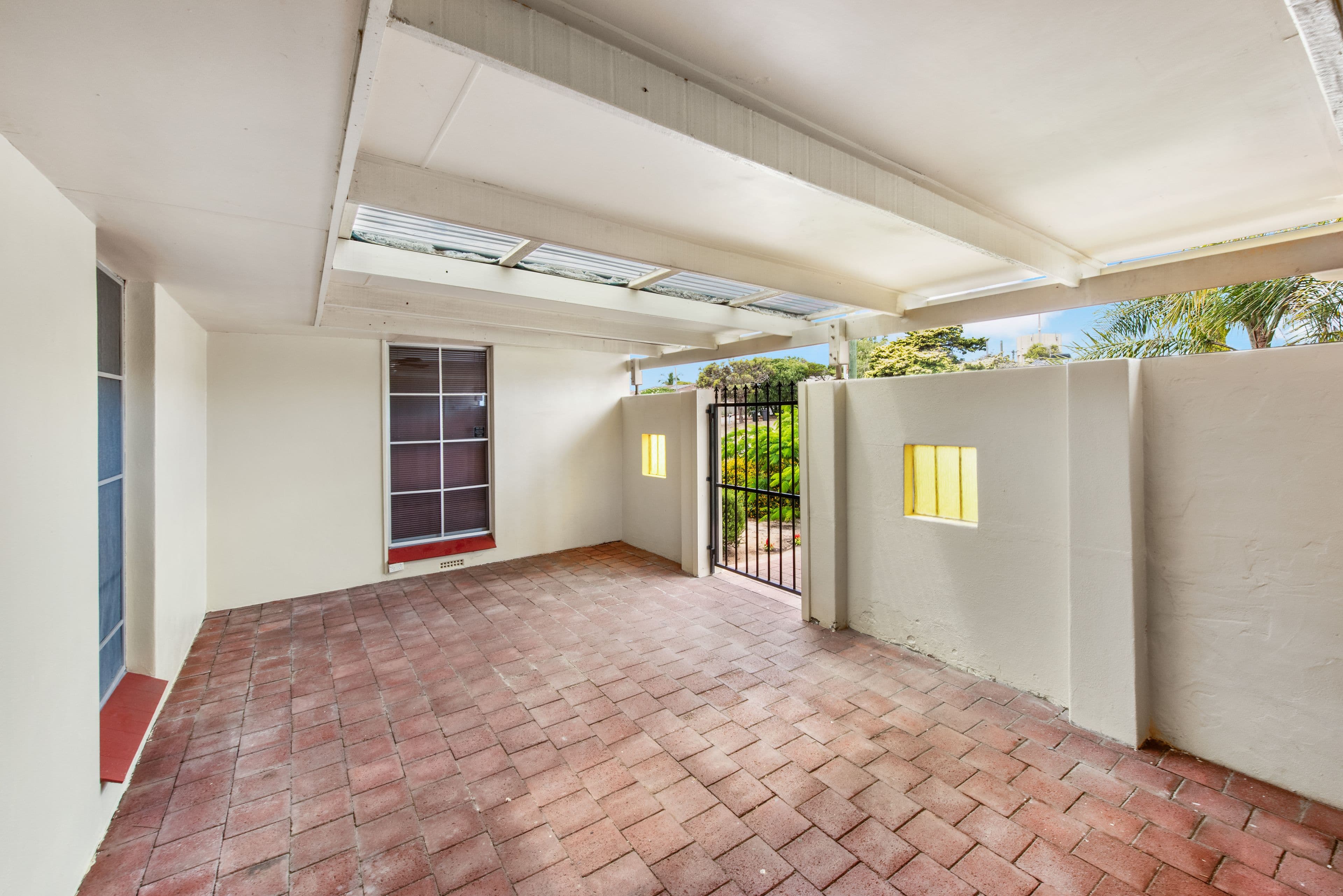 33 Ackland Road, Mount Tarcoola WA 6530, Mount Tarcoola - Thumbnail 2