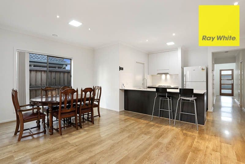 4 Solo Street, Point Cook VIC 3030, Point Cook - Thumbnail 3