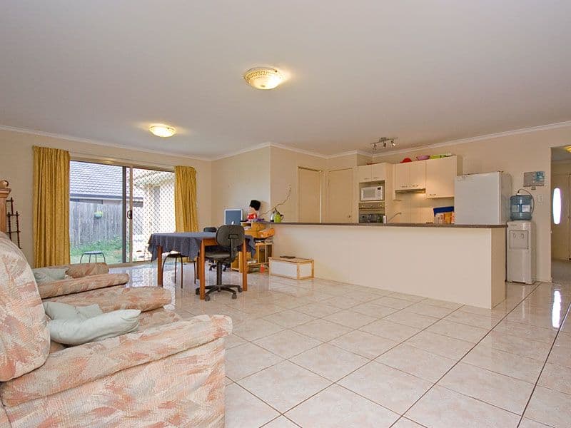 40 Hawthorne Street, FOREST LAKE QLD 4078, Forest Lake - Thumbnail 3