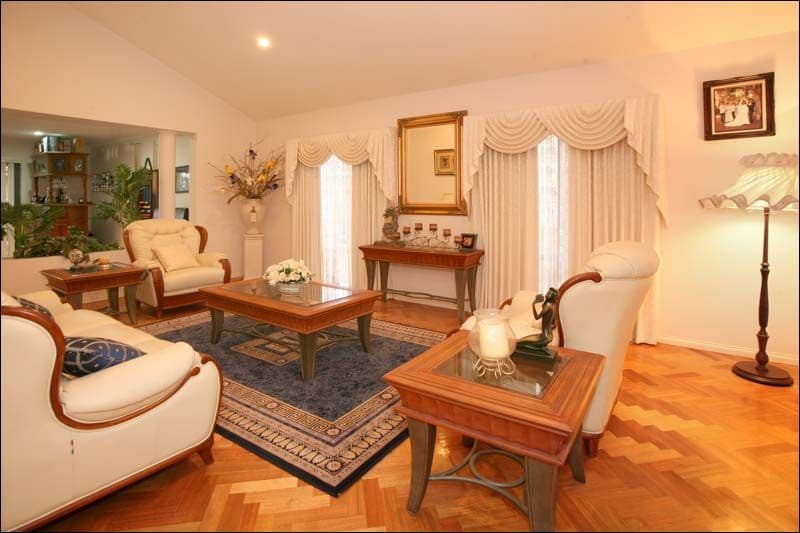 4 James West Street, GLEN WAVERLEY VIC 3150, Glen Waverley - Thumbnail 4