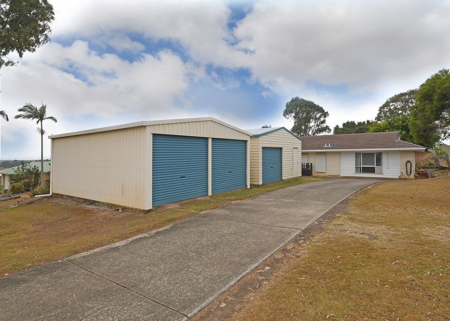 52 Captain Cook Dr, Caringbah, Caringbah - Image 1