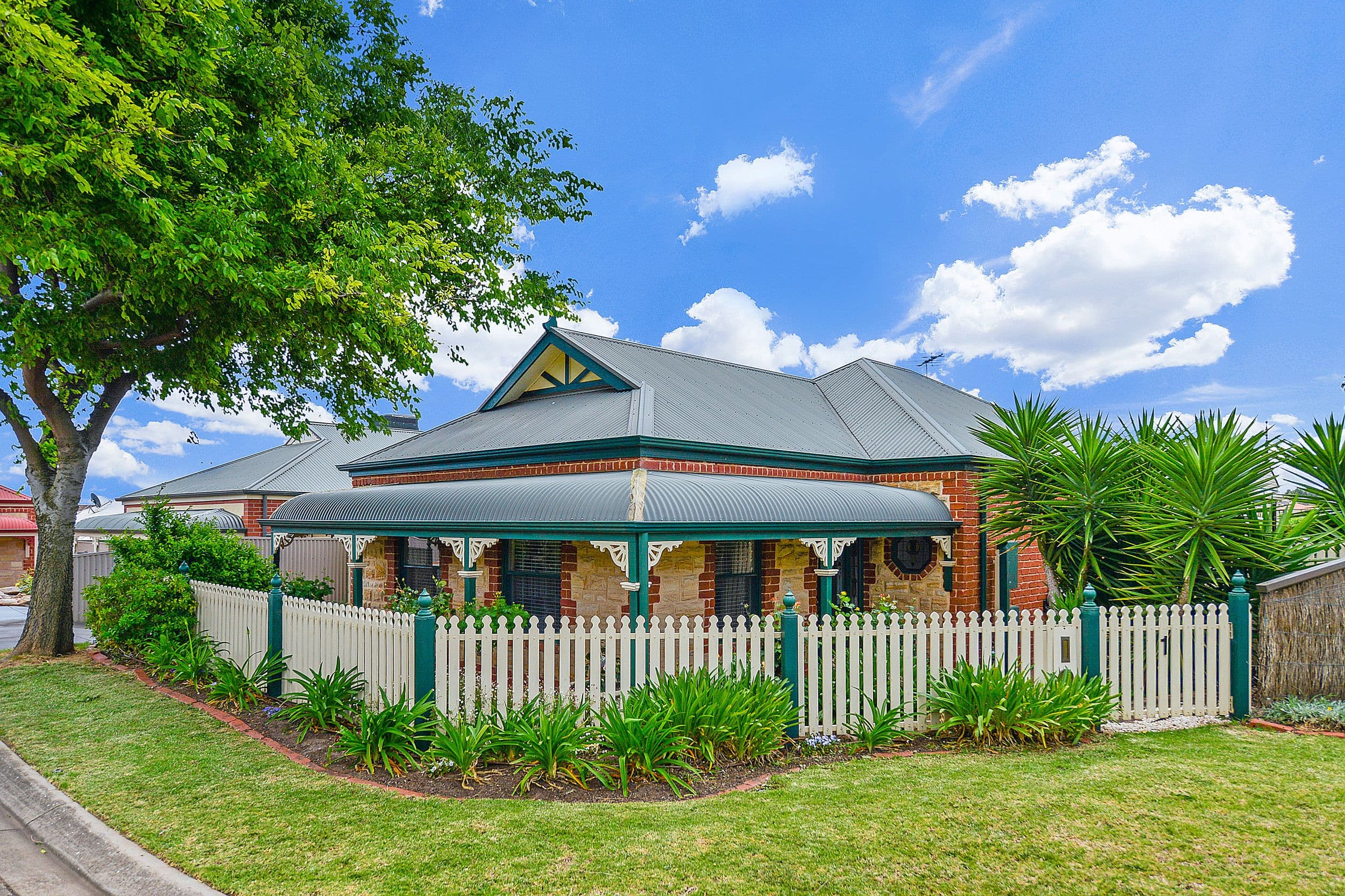 1 Farnell Place, Greenwith SA 5125, Greenwith - Thumbnail 2