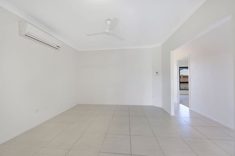 11 Ningaloo Crescent, BURDELL QLD 4818, Burdell - Thumbnail 2