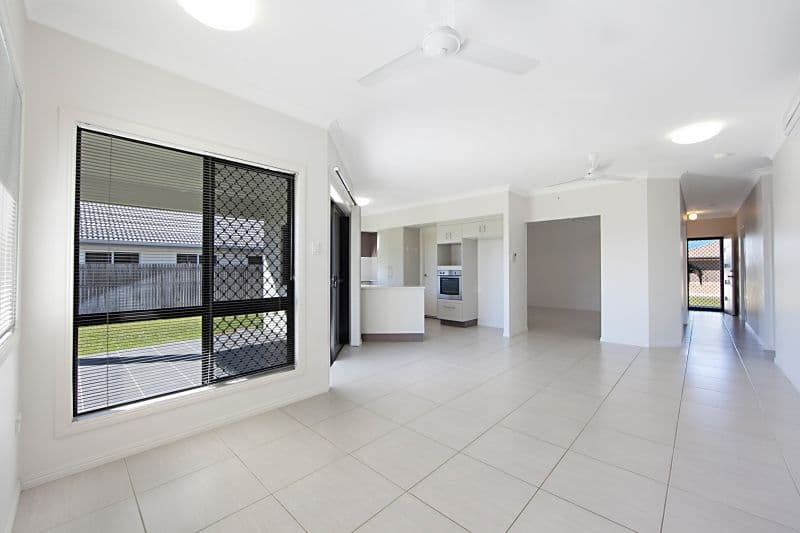 11 Ningaloo Crescent, BURDELL QLD 4818, Burdell - Thumbnail 3