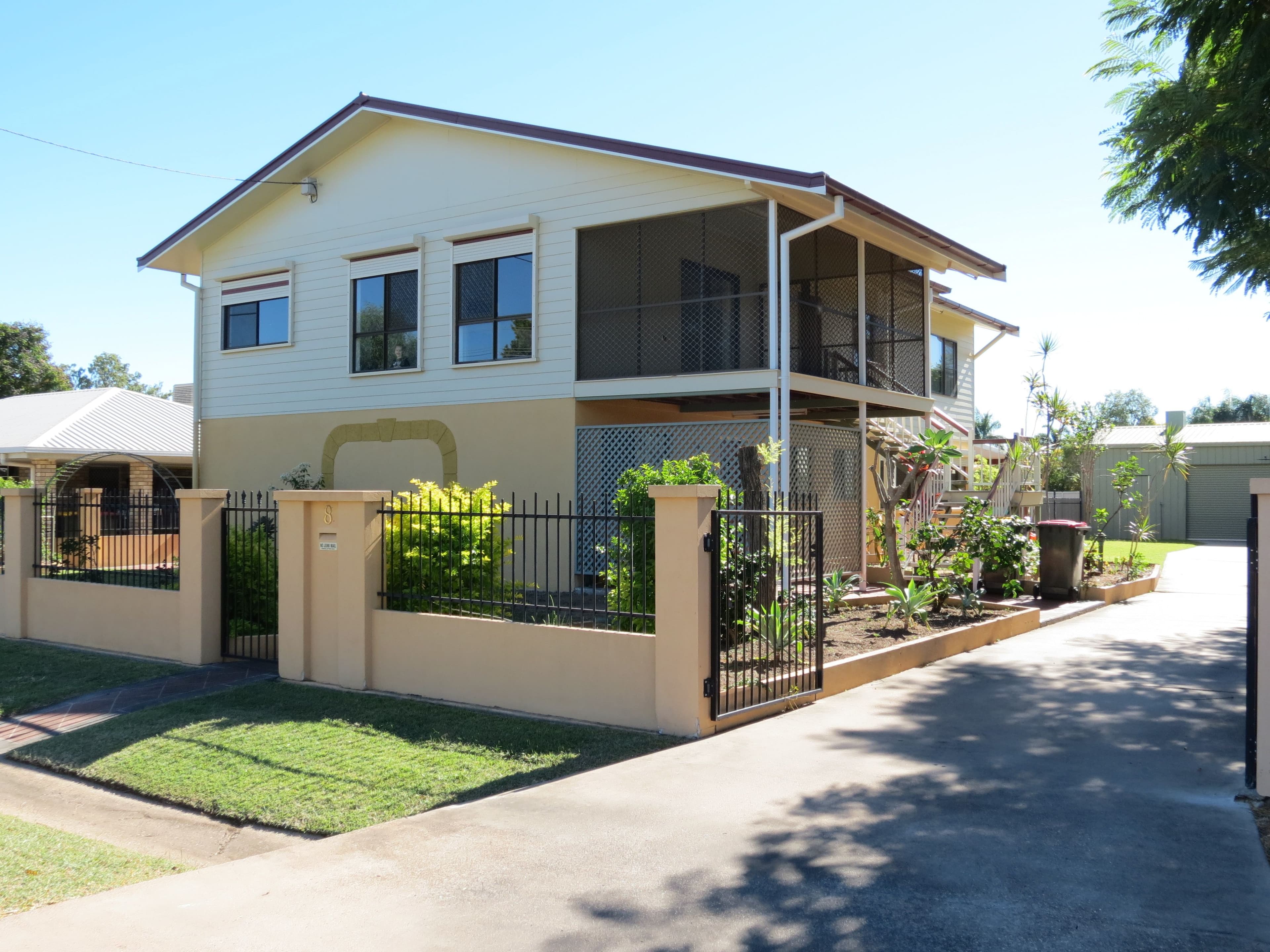 8 Martin Place, Emerald QLD 4720, Emerald - Image 1