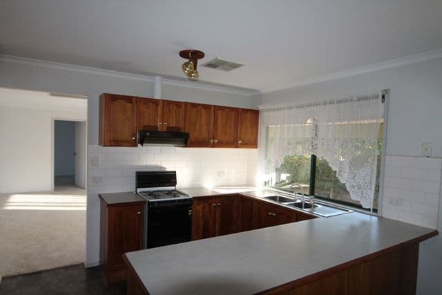 10 South Terrace, CLEVE SA 5640, Cleve - Thumbnail 2