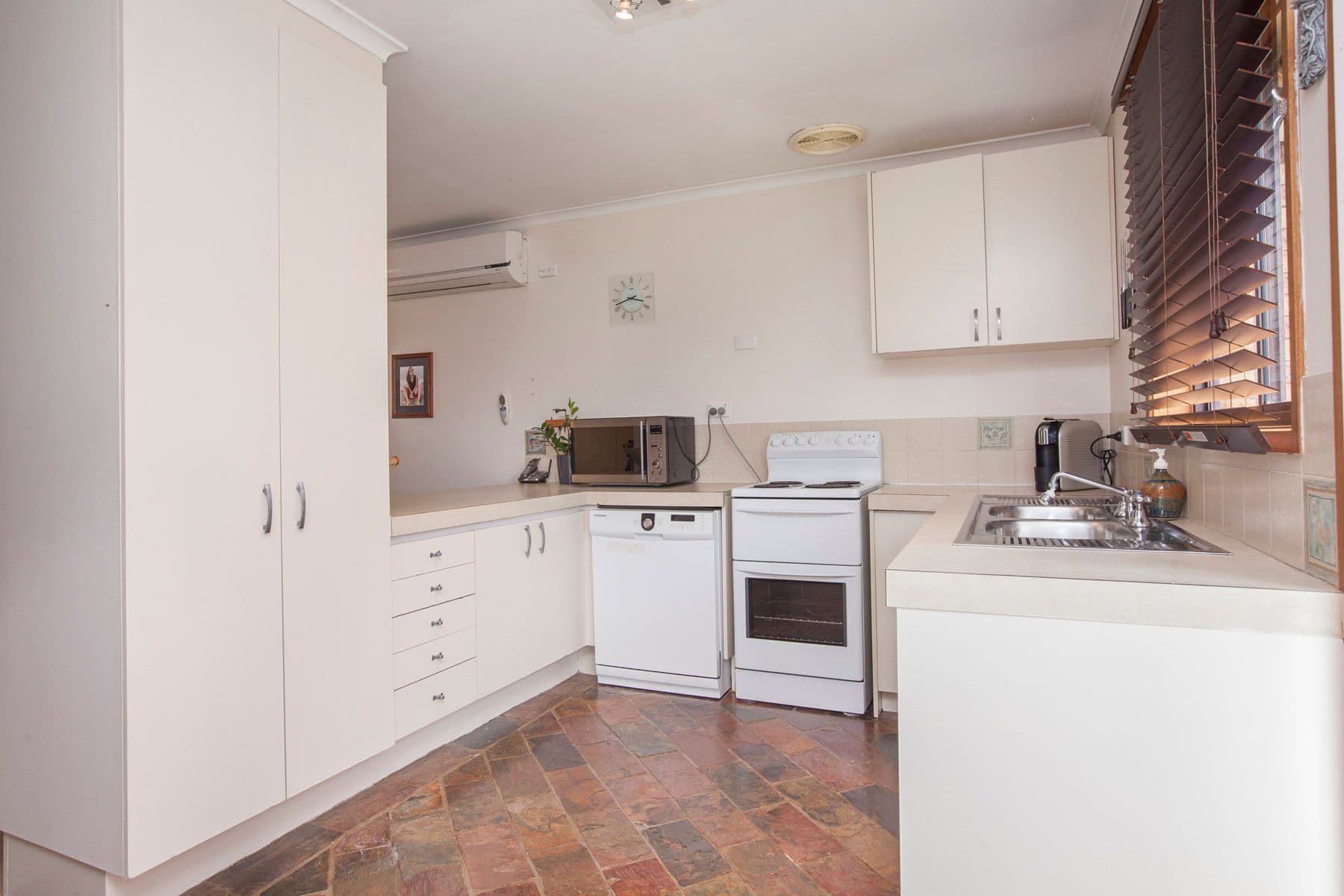 18 Lort Place, CHISHOLM ACT 2905, Chisholm - Thumbnail 8
