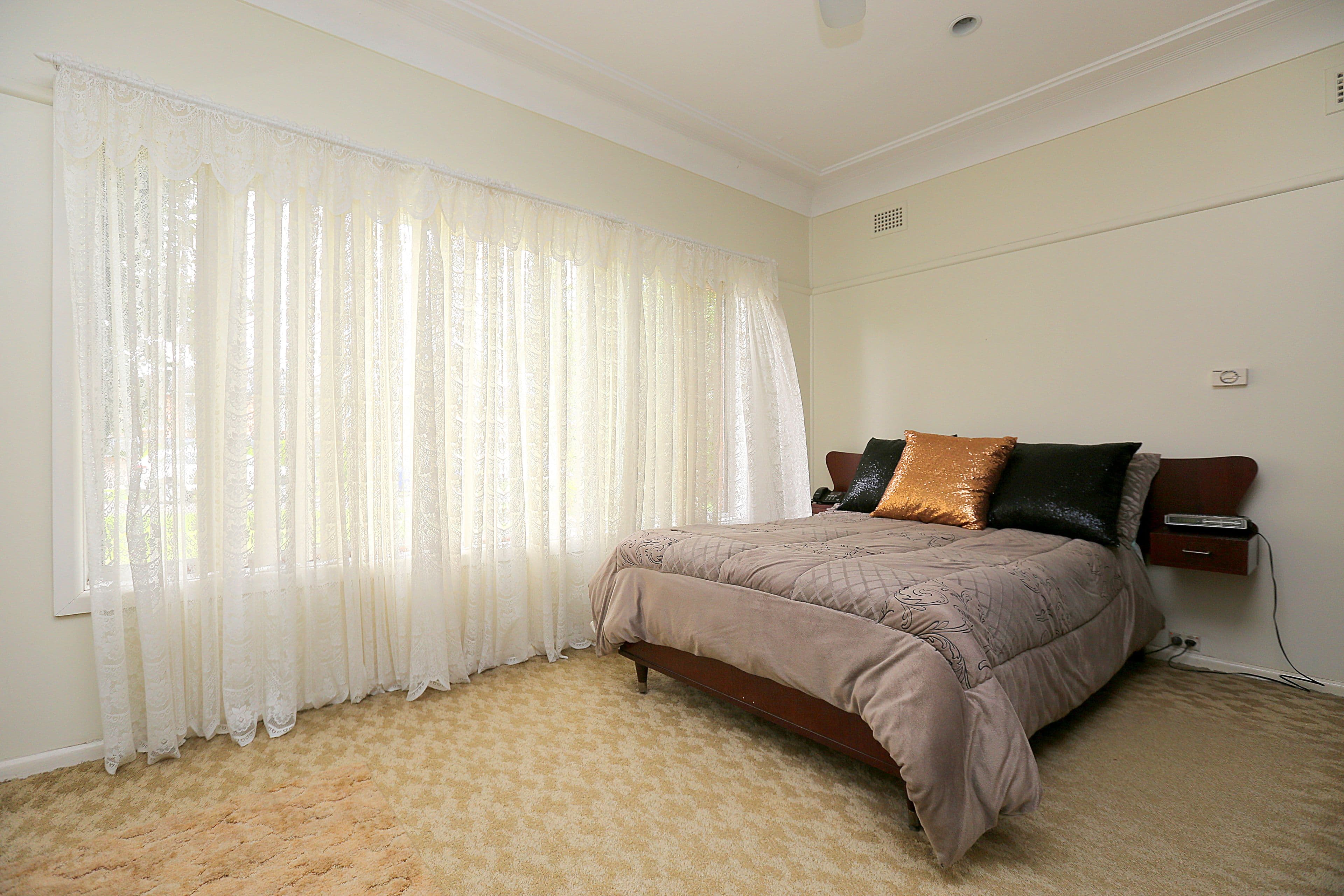 18 Collins Crescent, Yagoona - Thumbnail 2