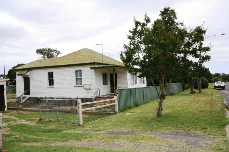 50 Lyons Street, WARWICK QLD 4370, Warwick - Thumbnail 2