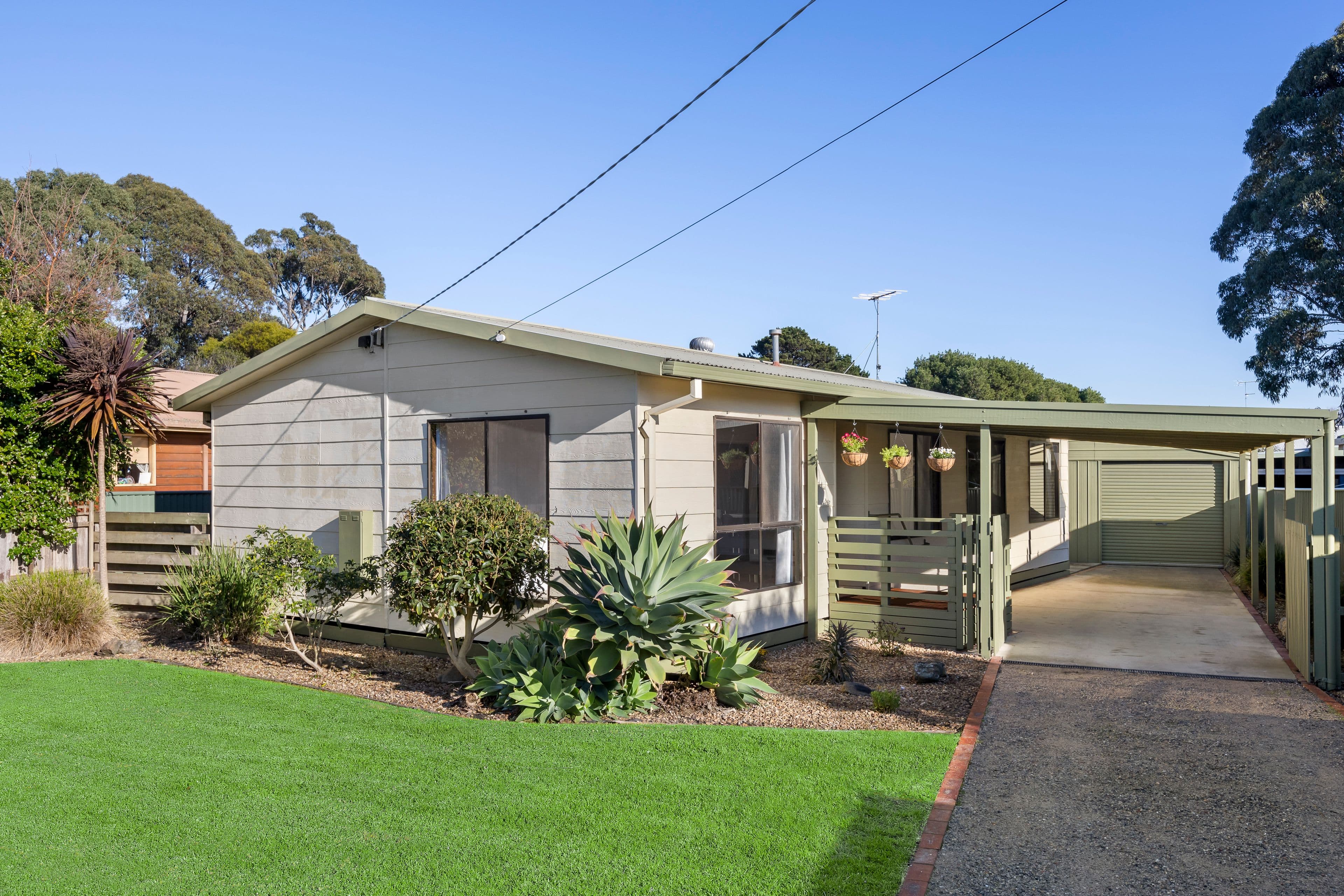 8 Achilpa Avenue, Clifton Springs VIC 3222, Clifton Springs - Image 1