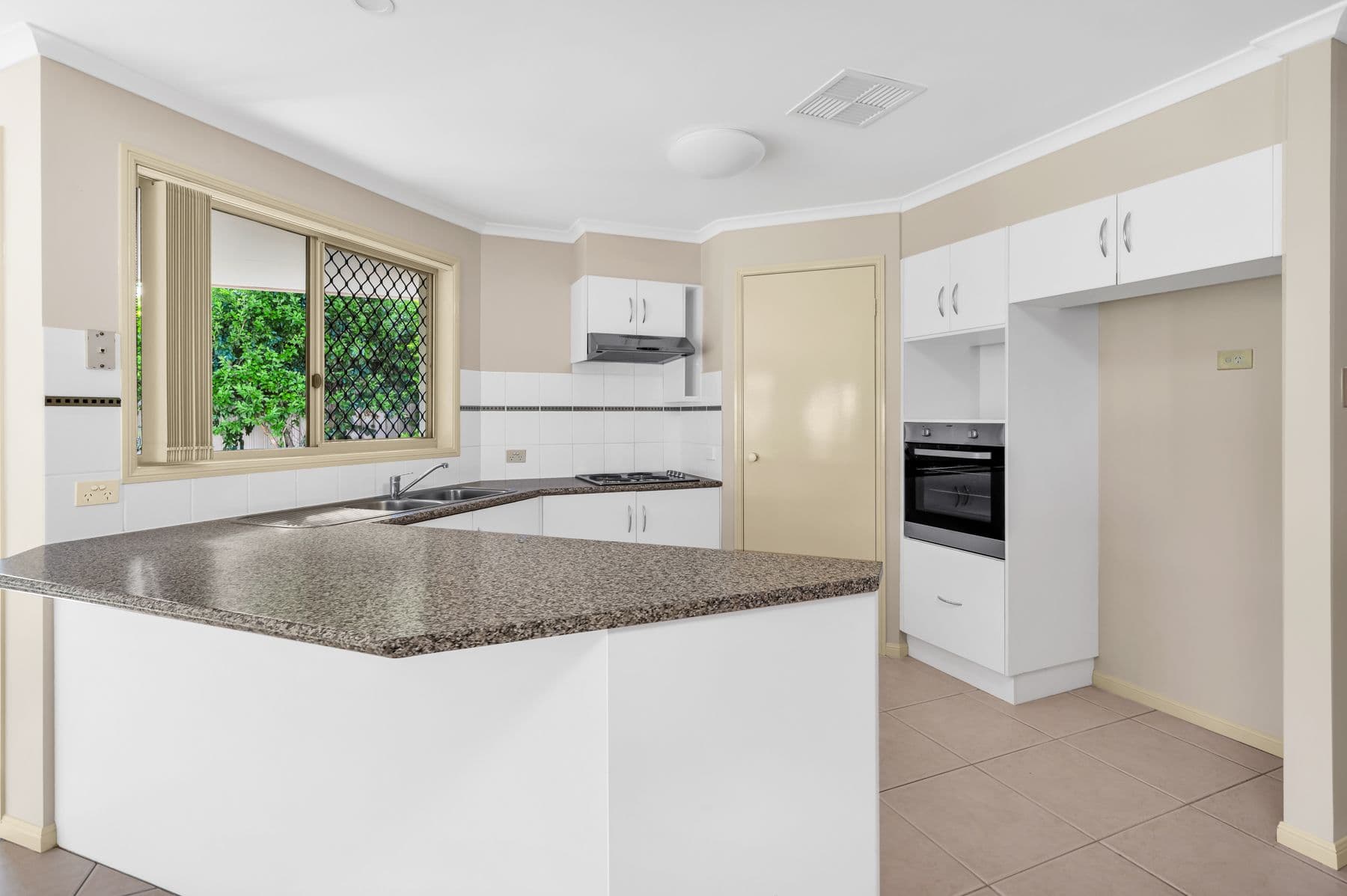 68 Casey Drive, Hunterview NSW 2330, Hunterview - Thumbnail 4