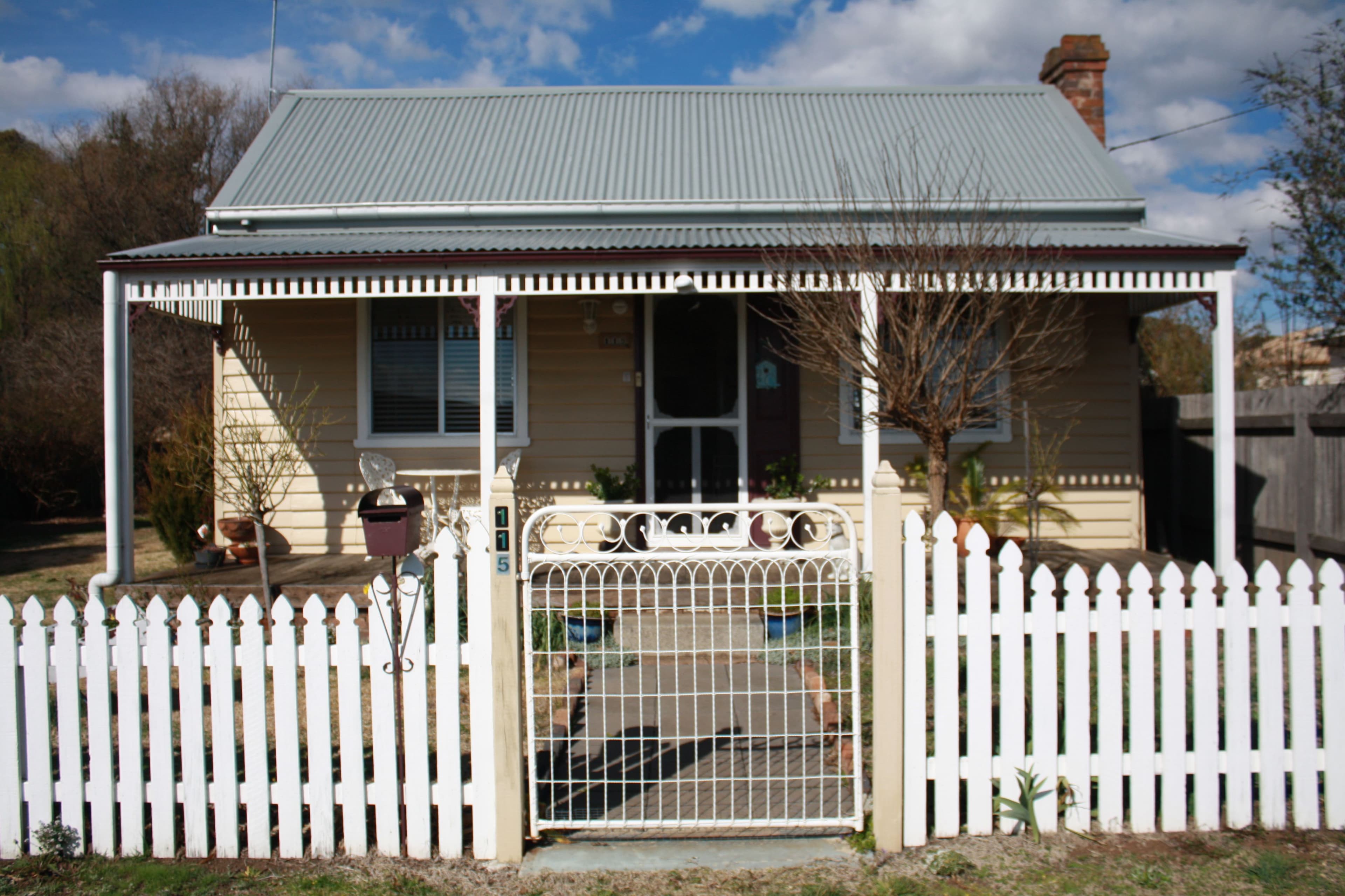 115 Dumaresq Street, Glen Innes - Image 1