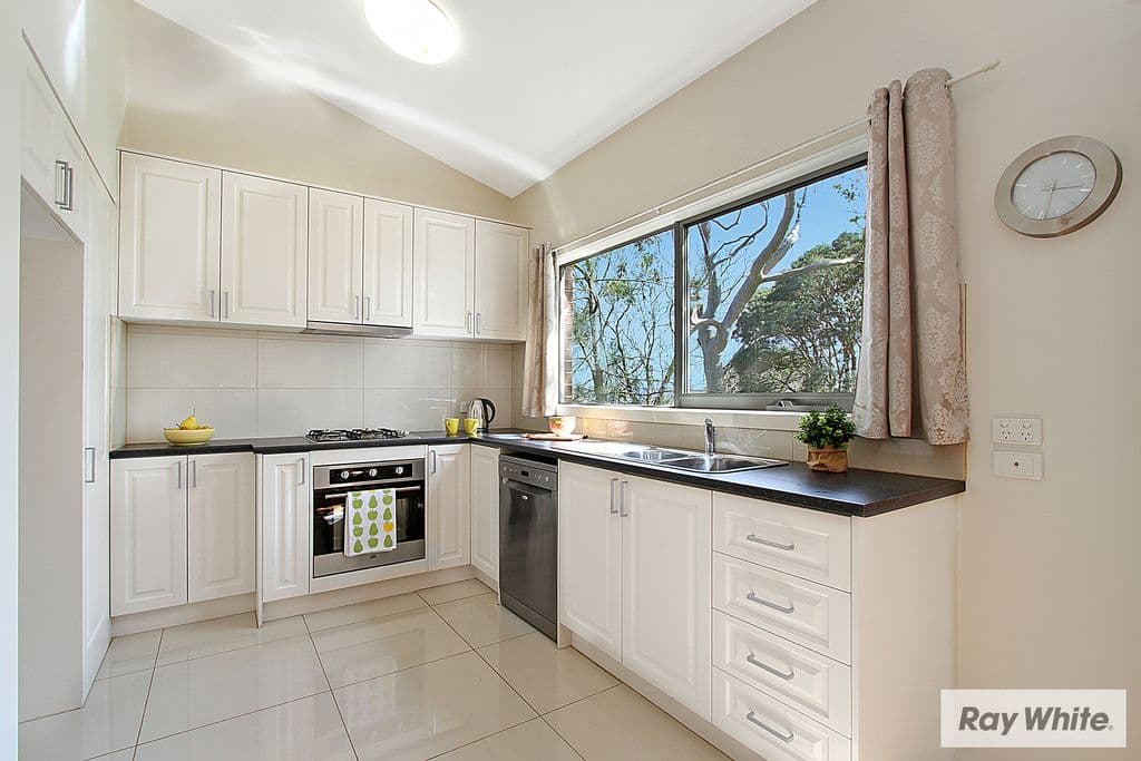 Unit 3, 5 BRAMBLEBERRY Lane, CHIRNSIDE PARK VIC 3116, Chirnside Park - Thumbnail 3