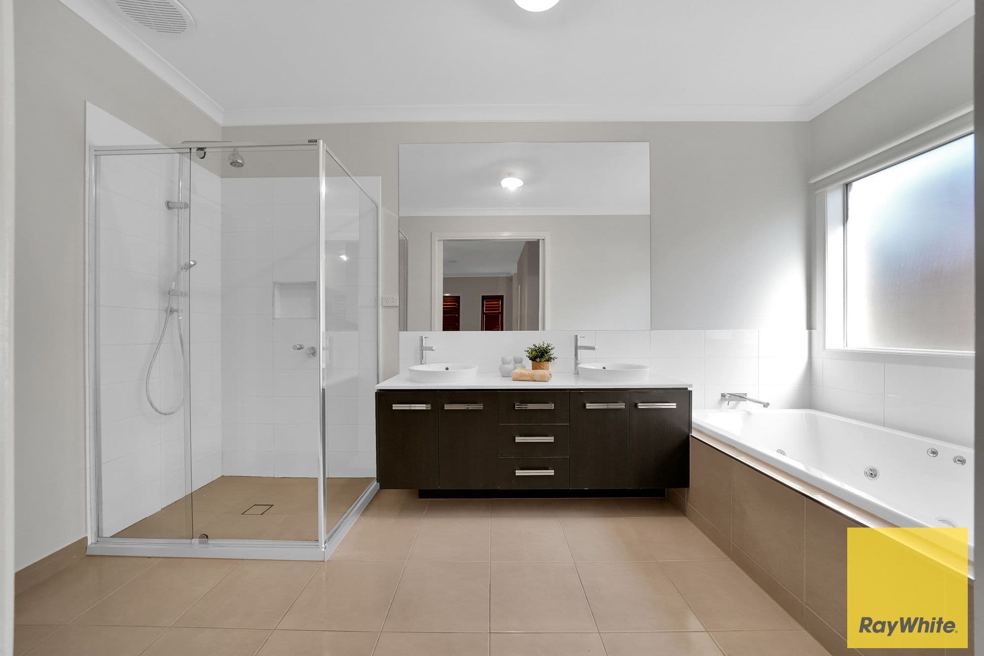 2 Fremantle Place, Taylors Hill VIC 3037, Taylors Hill - Thumbnail 5
