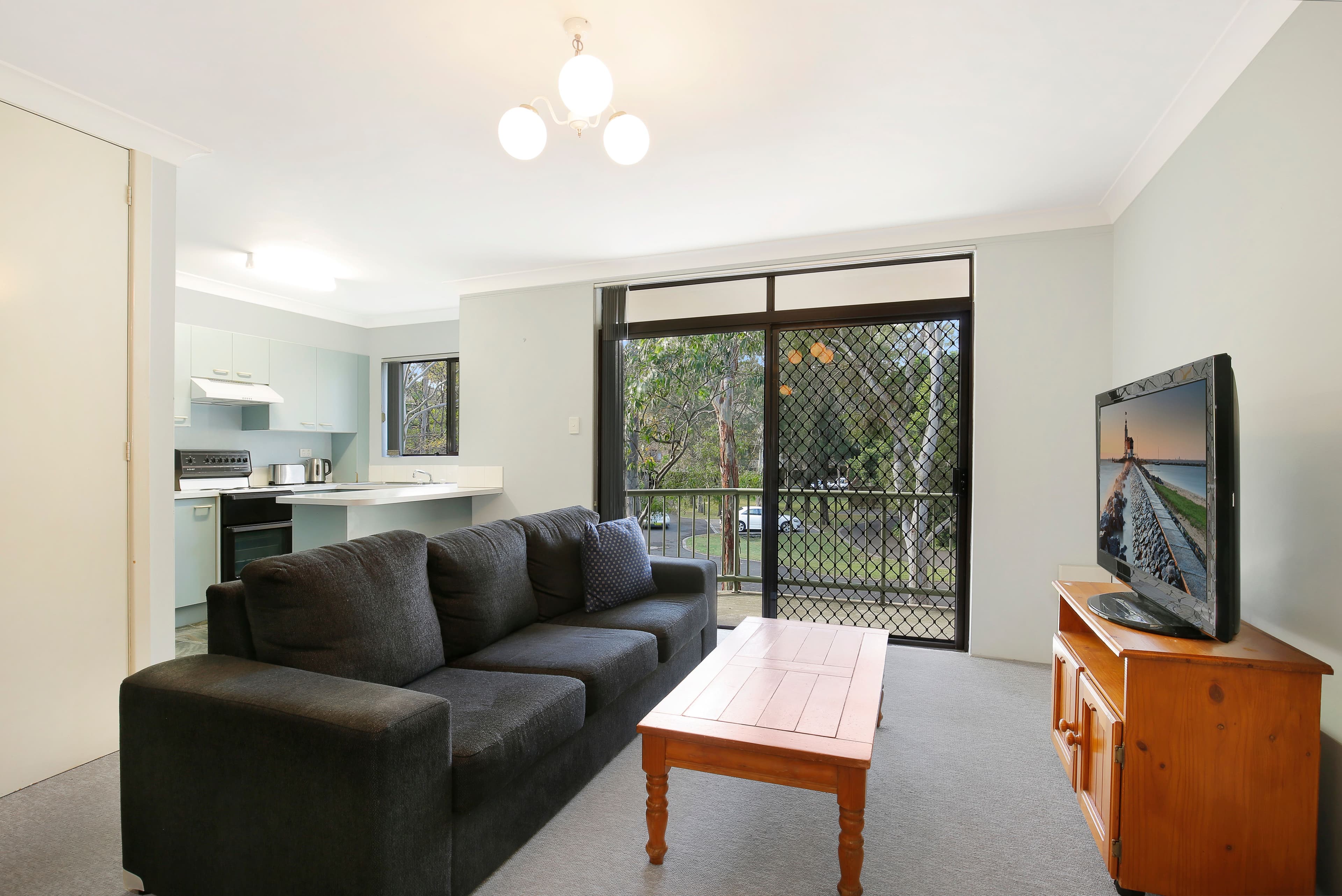 14 Hindmarsh Avenue, North Wollongong NSW 2500, North Wollongong - Thumbnail 3