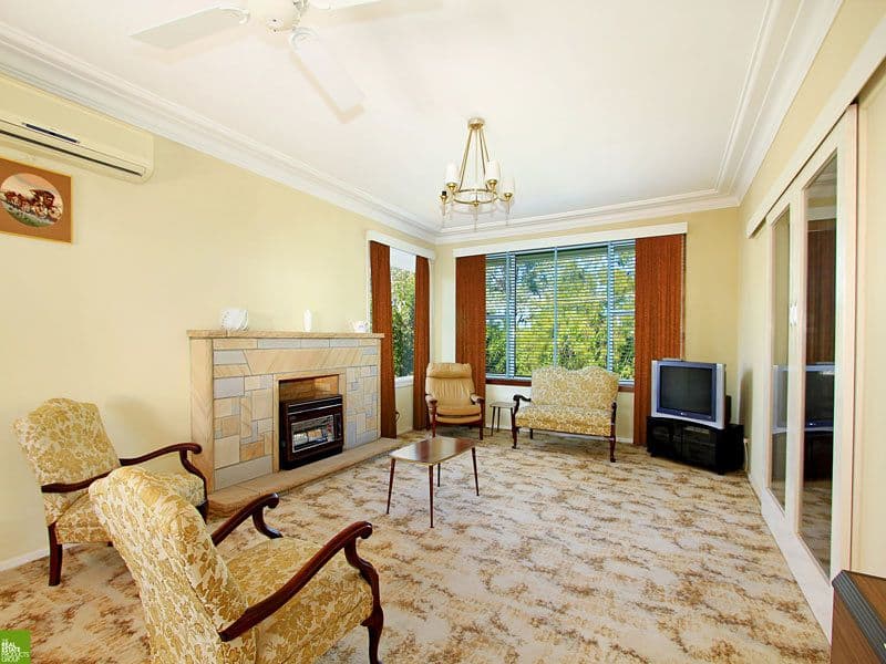 90 Dumfries Avenue, MOUNT OUSLEY NSW 2519, Mount Ousley - Thumbnail 2