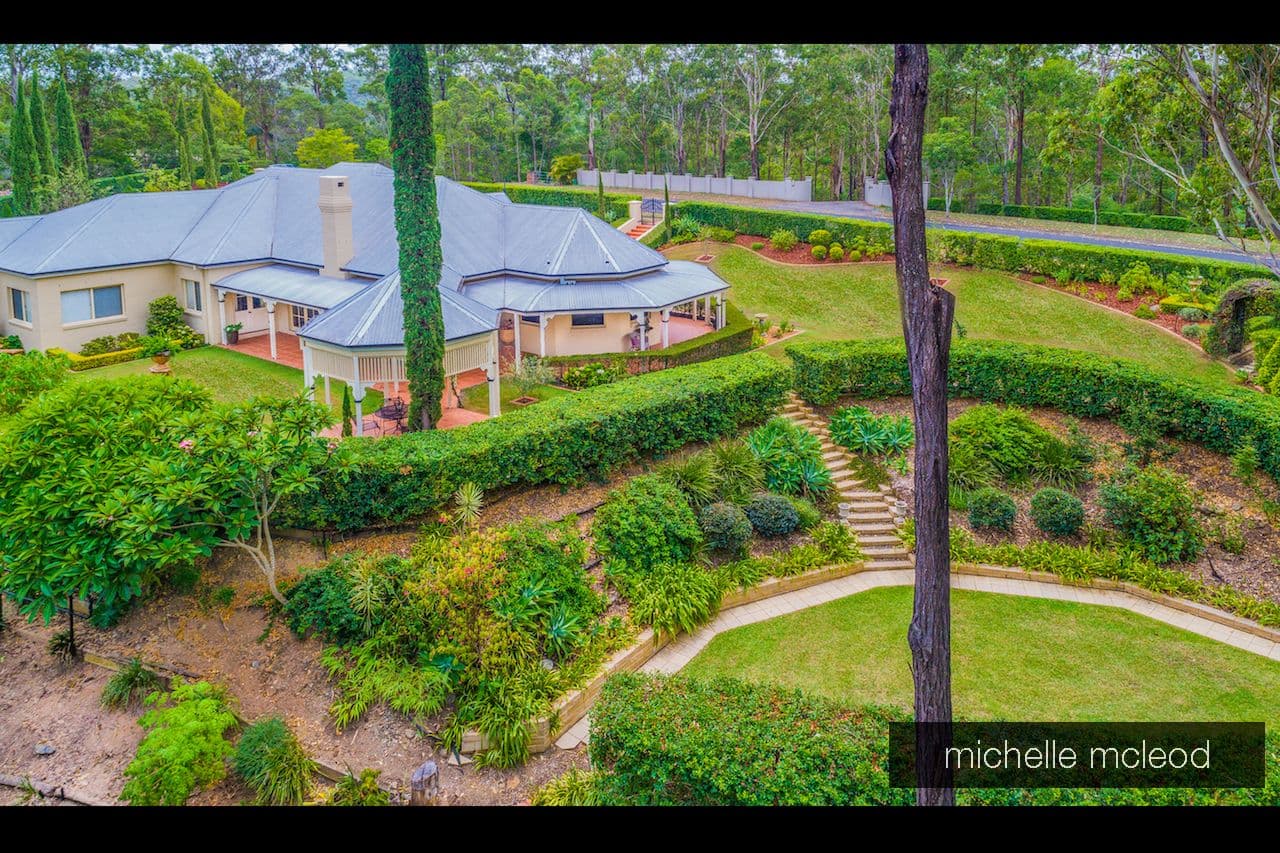 99 Tinarra Crescent, Kenmore Hills QLD 4069, Kenmore Hills - Thumbnail 2