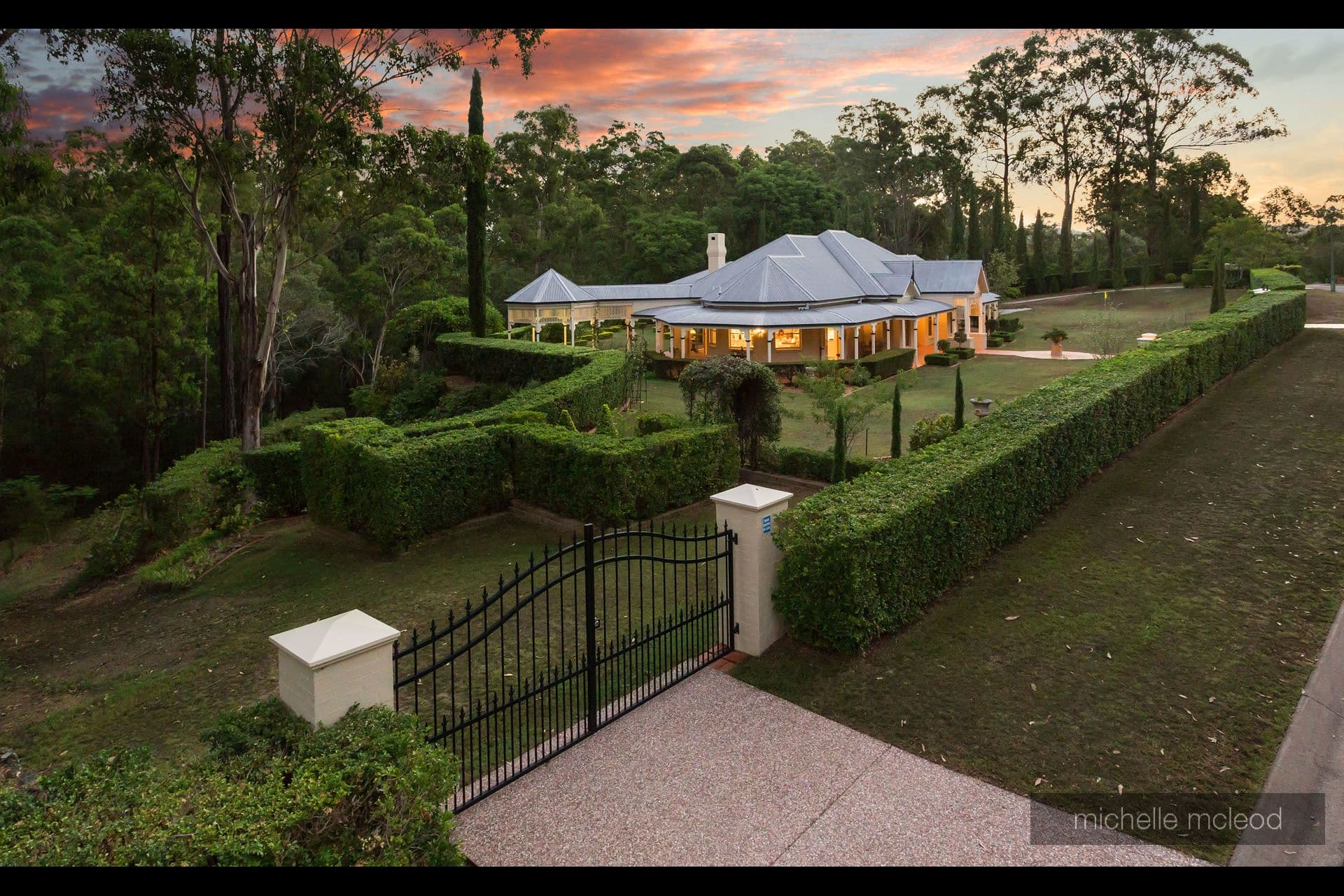 99 Tinarra Crescent, Kenmore Hills QLD 4069, Kenmore Hills - Thumbnail 4