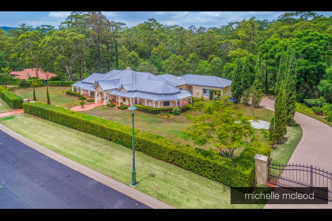 99 Tinarra Crescent, Kenmore Hills QLD 4069, Kenmore Hills - Thumbnail 6