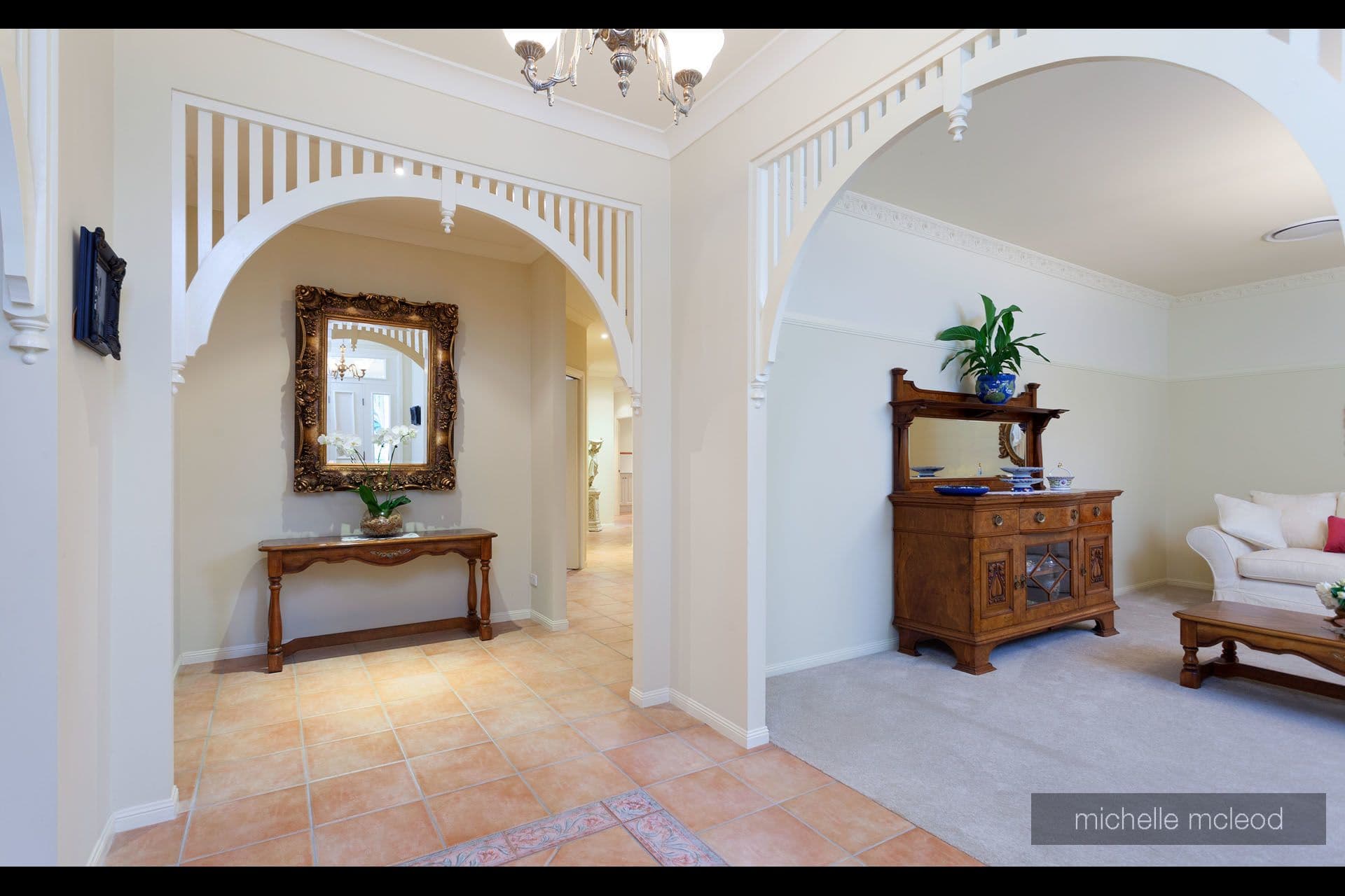 99 Tinarra Crescent, Kenmore Hills QLD 4069, Kenmore Hills - Thumbnail 7