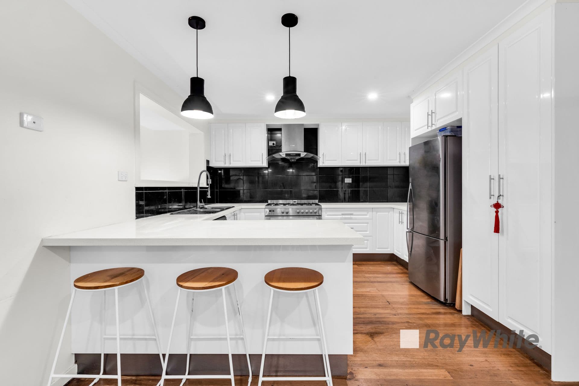 34 Mahon Crescent, Narre Warren VIC 3805, Narre Warren - Thumbnail 4