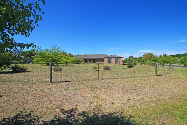 6 John Dwyer, BUNGENDORE NSW 2621, Bungendore - Image 1
