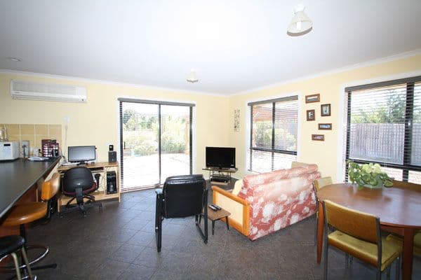 6 John Dwyer, BUNGENDORE NSW 2621, Bungendore - Thumbnail 8