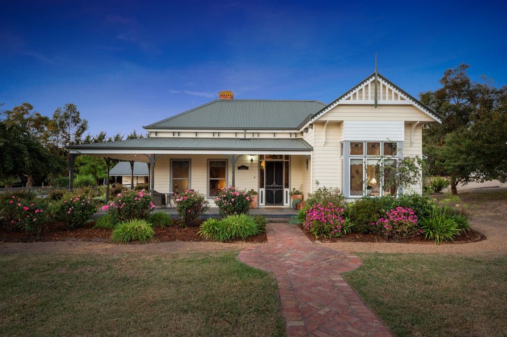37 Youngs Road, Yarrambat VIC 3091, Yarrambat - Image 1