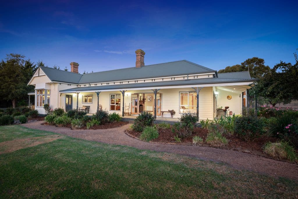 37 Youngs Road, Yarrambat VIC 3091, Yarrambat - Thumbnail 2