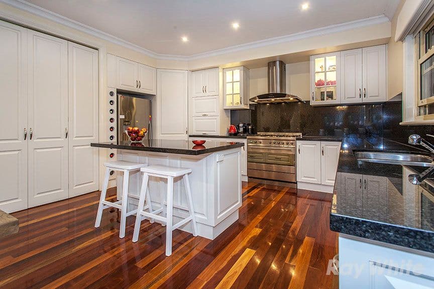 56 Terama Crescent, Bayswater VIC 3153, Bayswater - Thumbnail 3