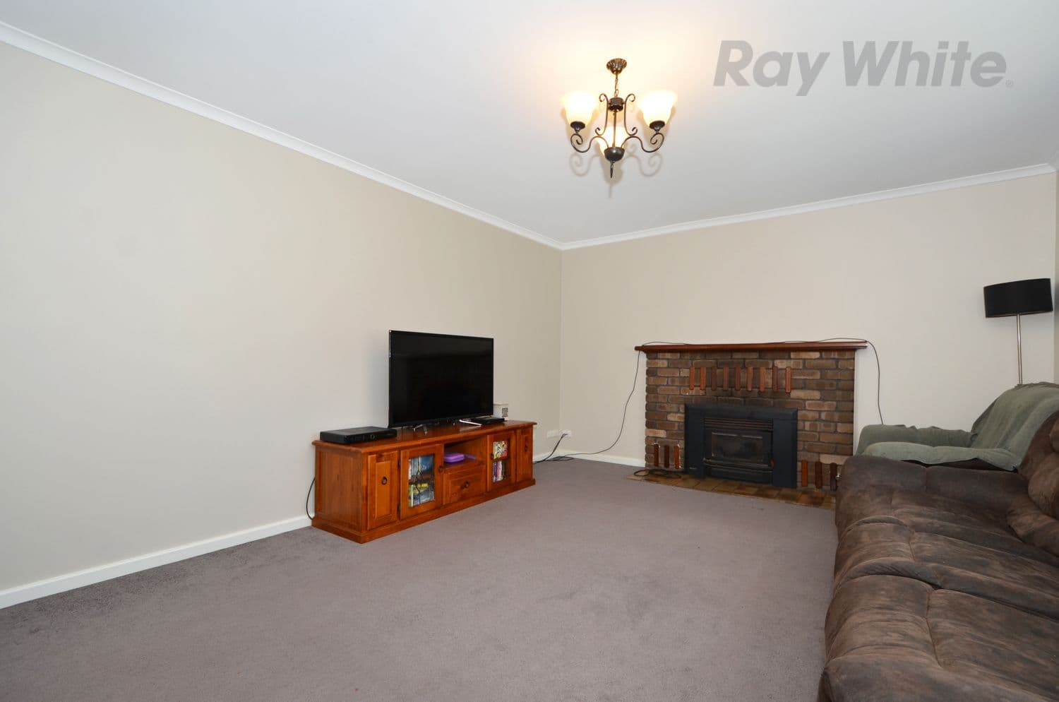 72 McArthur Road, Ivanhoe East, Ivanhoe East - Thumbnail 2
