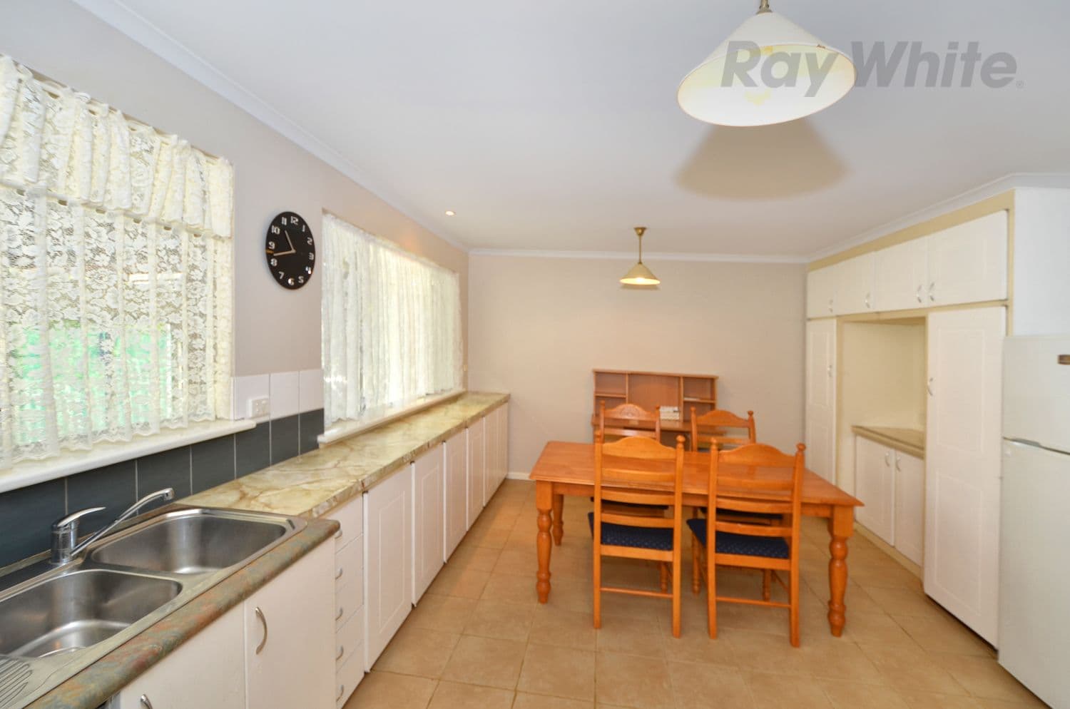 72 McArthur Road, Ivanhoe East, Ivanhoe East - Thumbnail 6