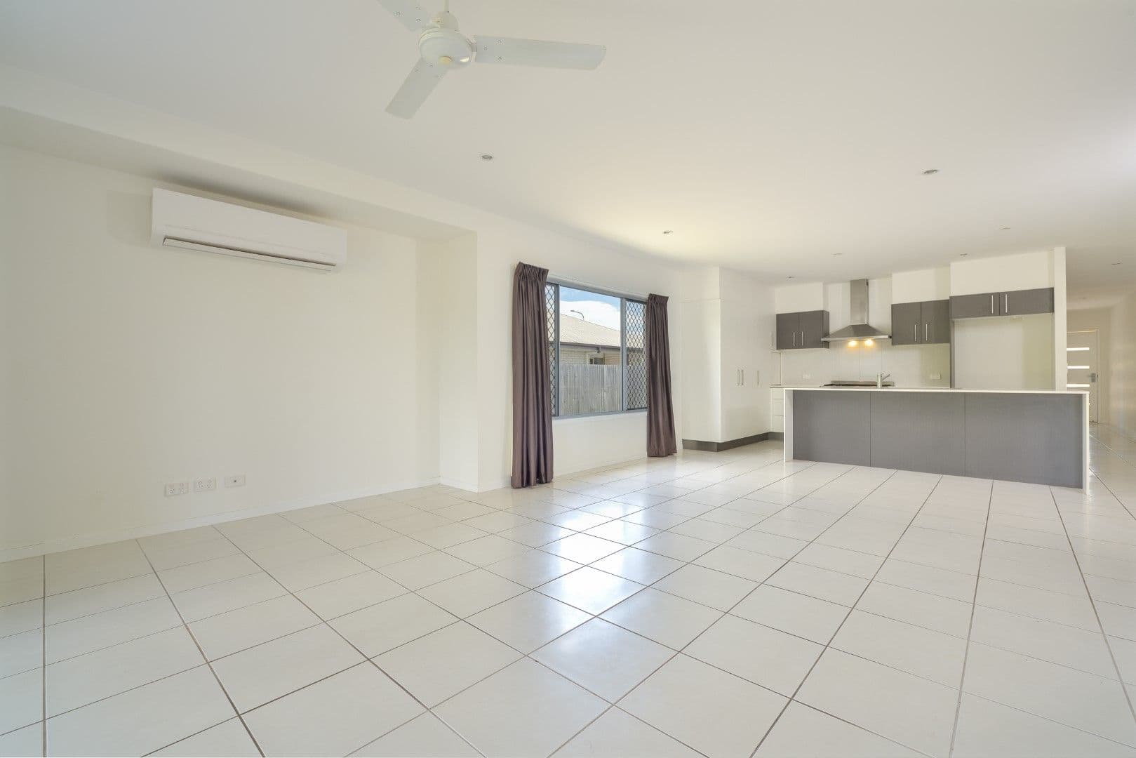 12 Telopea Place, Kirkwood QLD 4680, Kirkwood - Thumbnail 2
