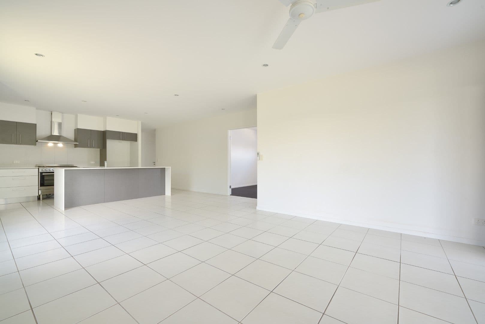 12 Telopea Place, Kirkwood QLD 4680, Kirkwood - Thumbnail 3
