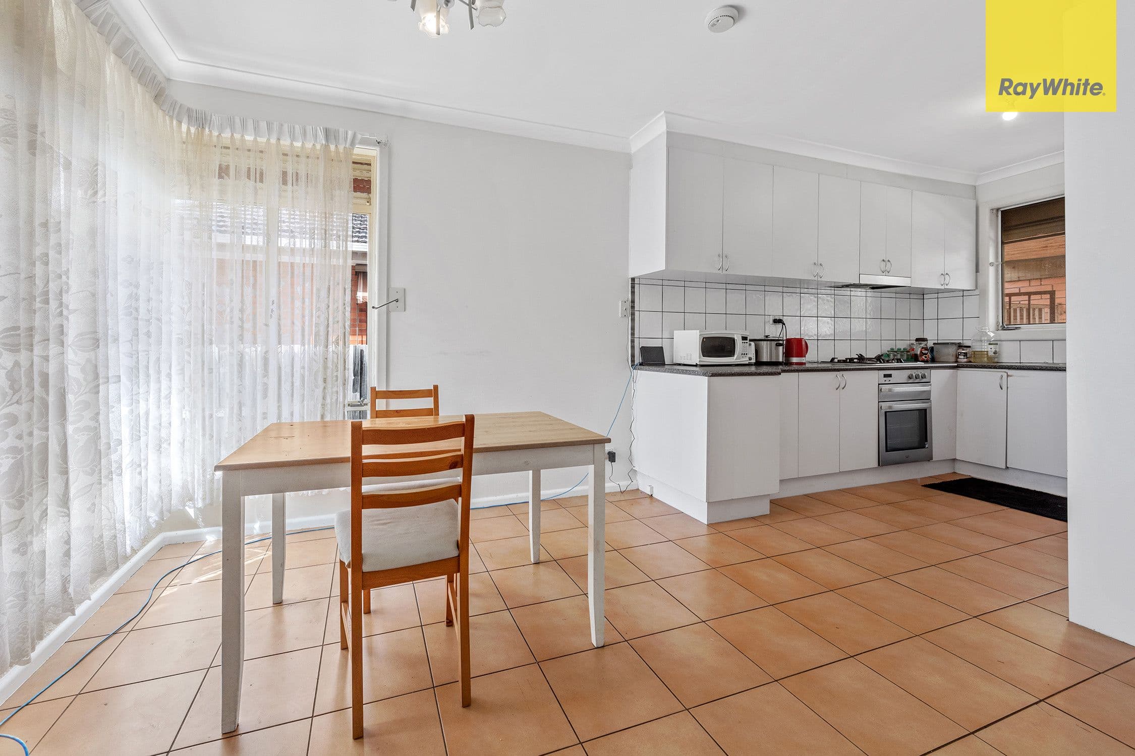 13 Larkspur Drive, St Albans VIC 3021, St Albans - Thumbnail 3