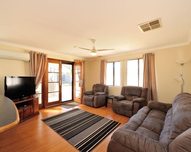 4 Caryota Court, Warnbro WA 6169, Warnbro - Thumbnail 3