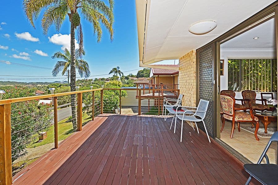 10 Cominan Avenue, Banora Point - Image 1