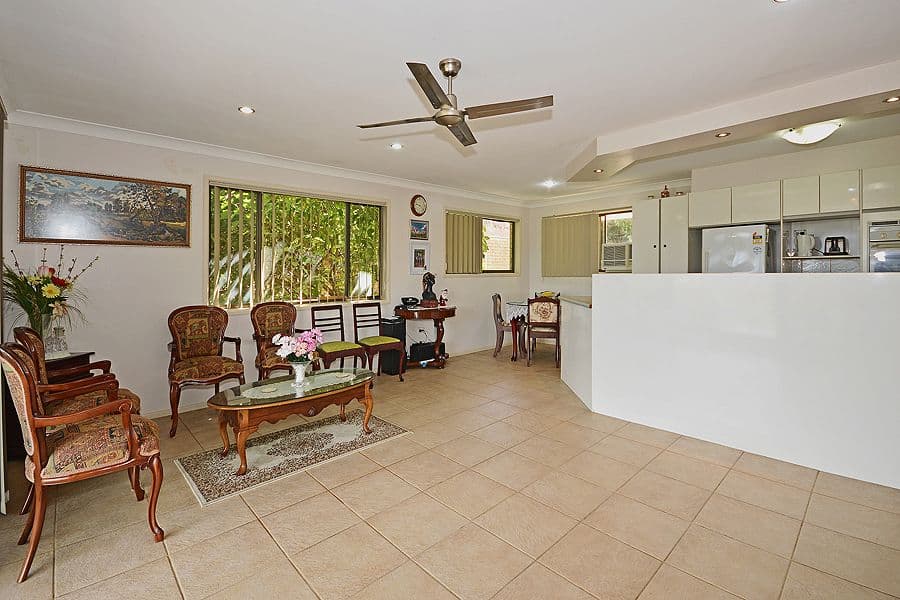 10 Cominan Avenue, Banora Point - Thumbnail 4