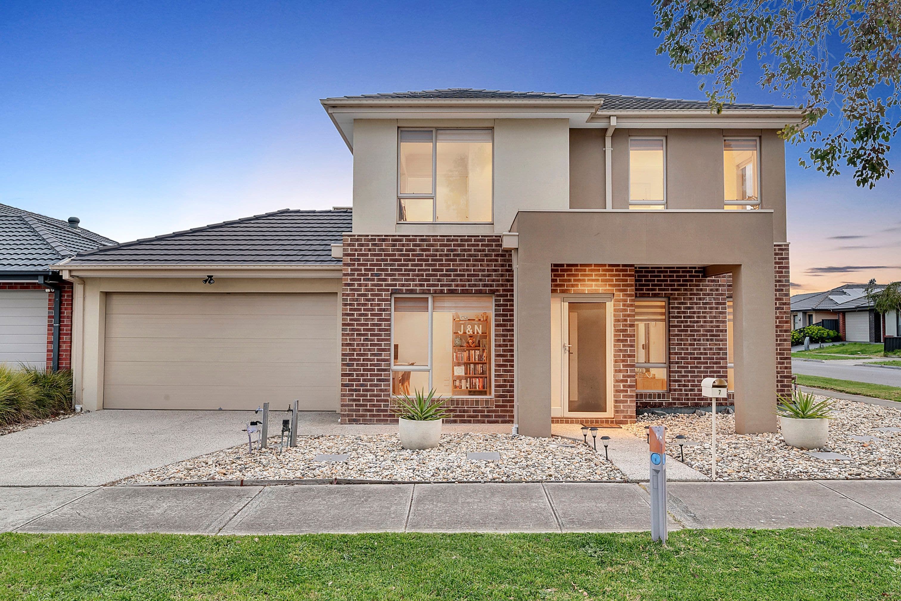 7 Dashing Road, Craigieburn VIC 3064, Craigieburn - Image 1