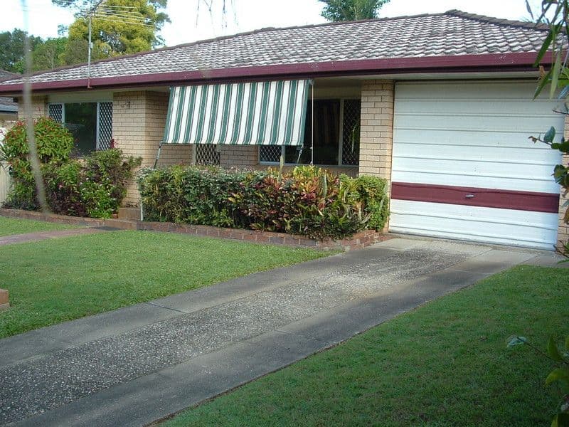 10 Edgeware Drive, ROCHEDALE SOUTH QLD 4123, Rochedale South - Thumbnail 2