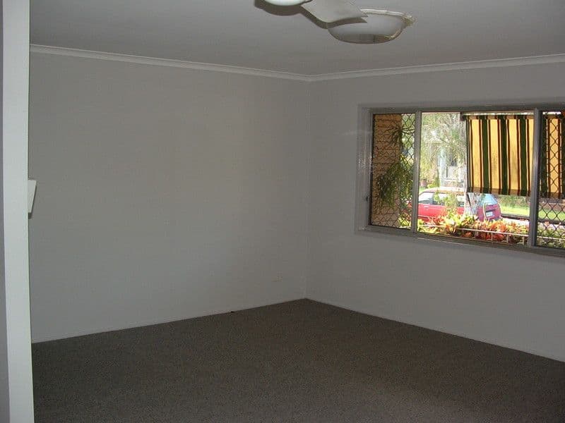 10 Edgeware Drive, ROCHEDALE SOUTH QLD 4123, Rochedale South - Thumbnail 3